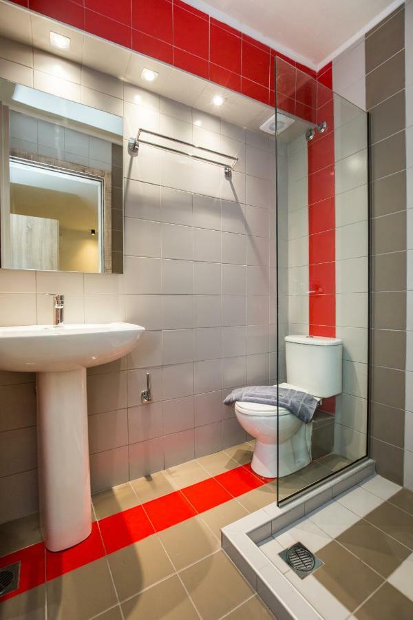 Studios & Apartments Elisabeta リメナリア エクステリア 写真